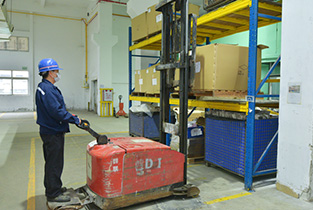 鋅合金壓鑄過(guò)程中需要注意哪些問(wèn)題？